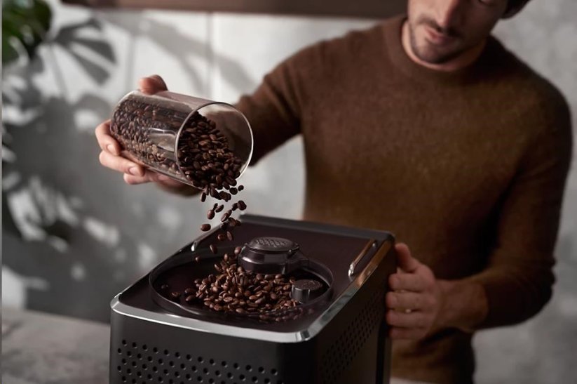Saeco GranAroma SM6582/10 automatický kávovar