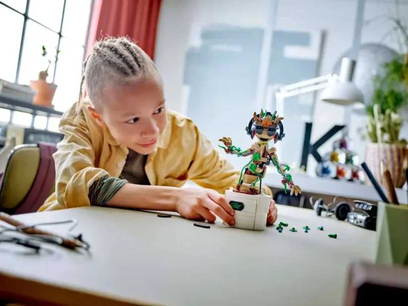 LEGO® Marvel Tancujúci Groot 76297